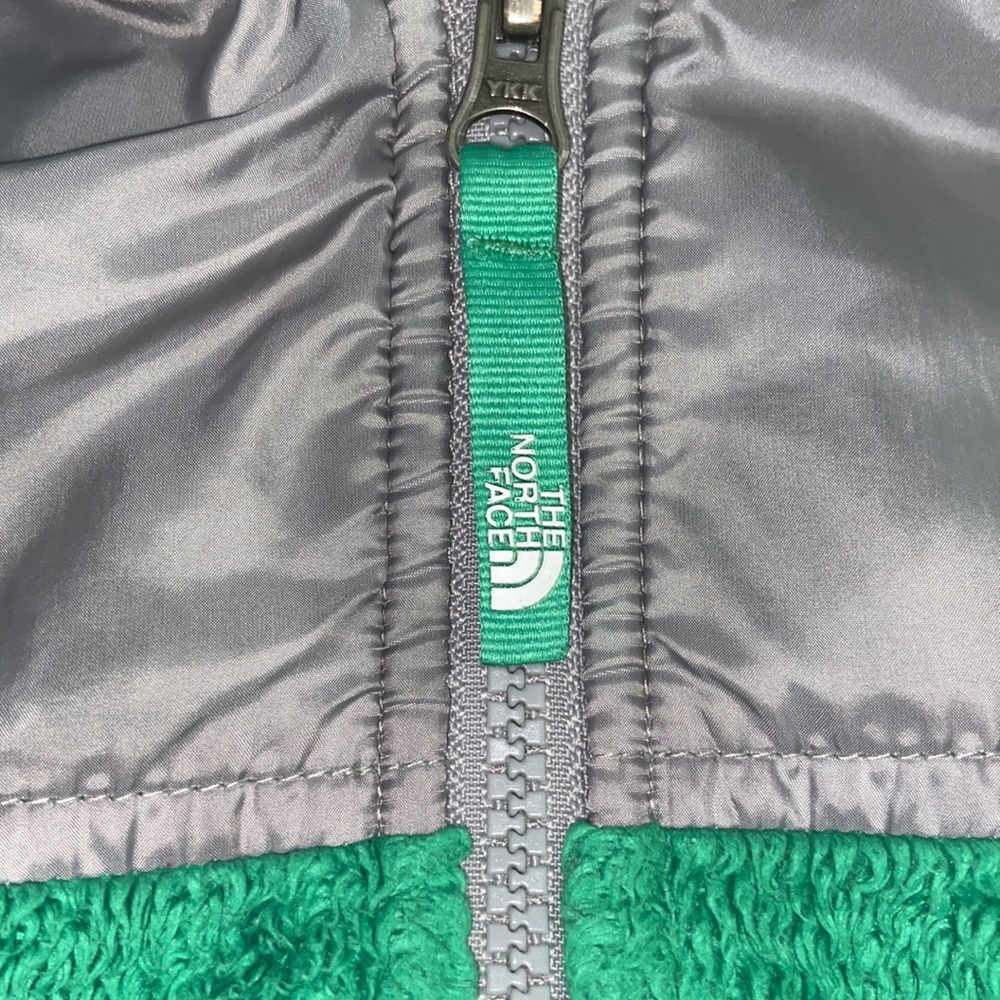 The North Face Girls 14/16 Soft Fleece Hoodie - Picture 8 of 9